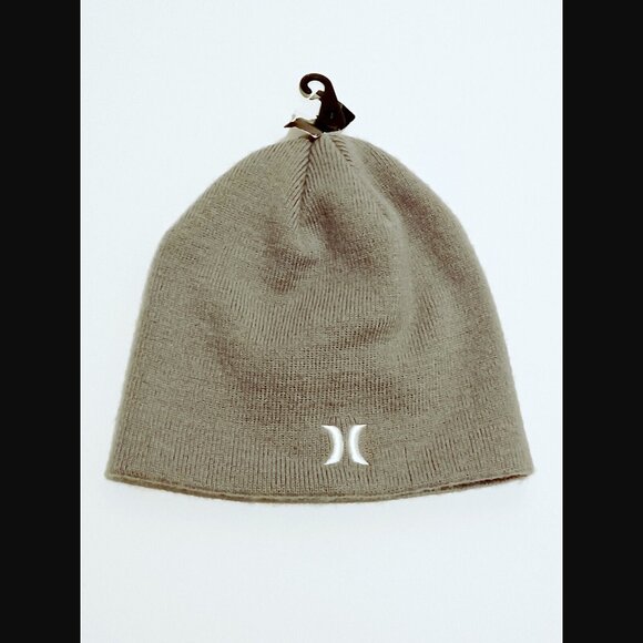 Hurley Grey Icon Staples Beanie Hat OSFM NWT - Picture 1 of 8